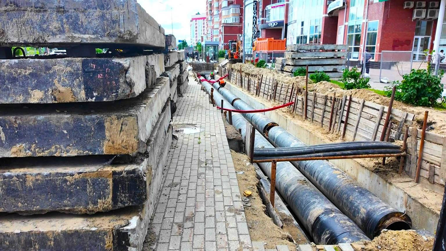 В Сургуте поменяют почти 9 километров ветхих сетей до зимы