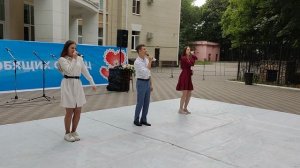 Сергей Власенко, Арина и Софья Сметские - Паруса 08.07.2023 День Семьи любви и верности