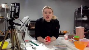 Реальный заказ: капкейки с клубникой от А до Я — показываю весь процесс