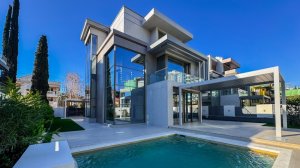 Всего 1 минута до моря