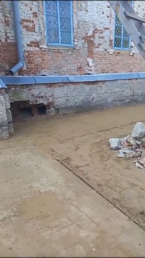 Кровля над звонницей. Геомембрана на отмостку.