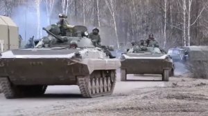 Музыка в клубе гремит