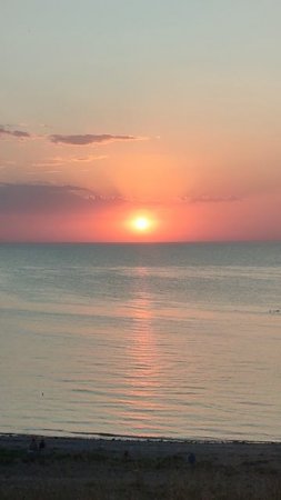 Лучшее время дня. Закат на море. Ейск
