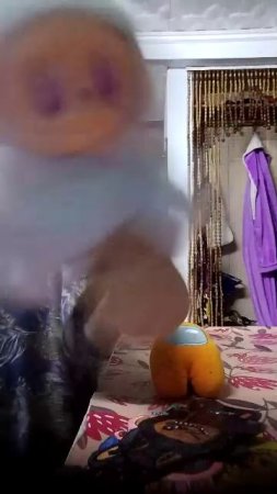 столько тебе и лет и эту лабубу тебе и подарю