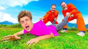 ЗА НАМИ ОХОТЯТСЯ БАНДИТЫ !