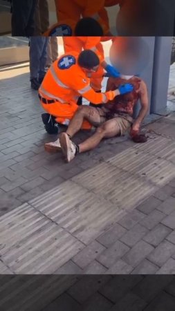 Американского туриста в Италии ограбили и порезали трое североафриканских мигрантов.