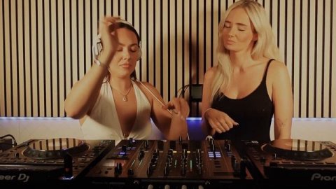 KOSANA B2B CICI - TECHHOUSE MIX