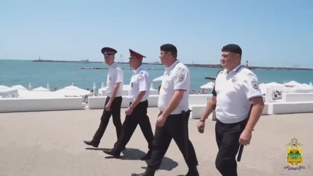 Полиция Сочи усиливает меры по поддержанию общественного порядка с помощью казачьих дружин