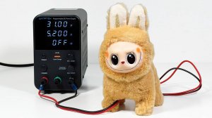 Я применил ВЫСОКОЕ НАПРЯЖЕНИЕ к электрическим игрушкам! (ОПАСНО)