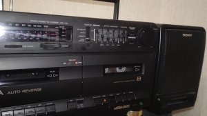 Магнитофон SONY