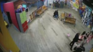 #Россия В московском ТЦ Авиапарк две этнических украинки напали на сотрудников полиции