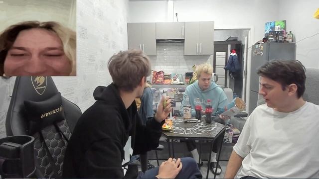 ОБЗОР НА РУССКУЮ КАРТОШКУ (ft. Брамо, Мафаня, Зеля и Тоня) смотреть онлайн