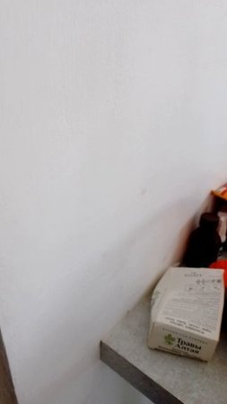 каждый переезд как после бомбëжки, проще спалить, чем убратся