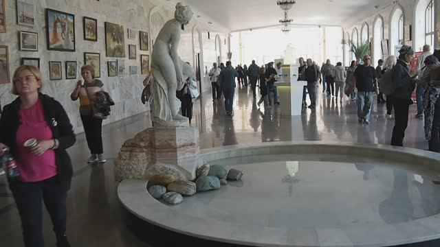 Кисловодск - Нарзанная галерея (снаружи и внутри).