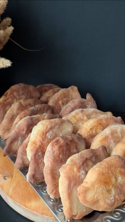 Вкуснейшие пирожки на кефире = 5 минут на тесто + 30 на готовку 🥟✨