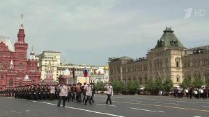 Выпускникам Московского университета МВД вручили дипломы о высшем образовании