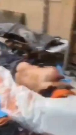 18+, жесткие кадры: в сирийском городе Сувейде - исламисты ворвались в больницу и поубивали всех.