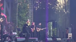 “Sweet life”. 🎸