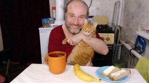 ужин. пошвыркаем чайку? про первую школьную любовь. мукбанг. обжор. еда на камеру. диета. шизофрения