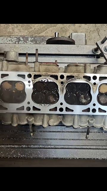 Фрезеровка головки Гбц после перегрева #гбц #головка #shevavaz #Двс смотреть онлайн