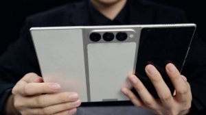 TECNO создала самый тонкий трехскладной смартфон в мире