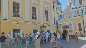 Москва / День пятый / Покровский монастырь / Третьяковская галерея / Репинский сквер