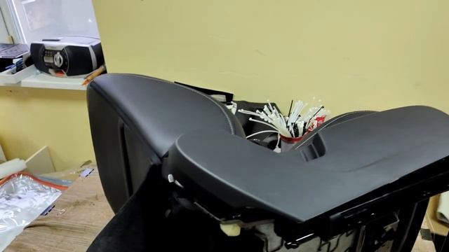 Разбор автомобиля Лада Веста кросс NG для самостоятельной установки авточехлов смотреть онлайн