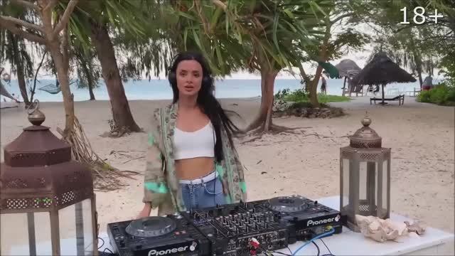 Каспийский Груз - На белом Remix