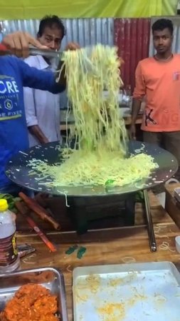 Chaomin in Gouranga market in Mayapur #mayapur #chaomin #streetfood #prasadam #shorts