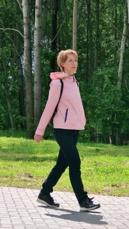 Парком шел г.Чебоксары || Паслен гибридный, солнечная столица чувашии, город над волгой, ПФО, 21