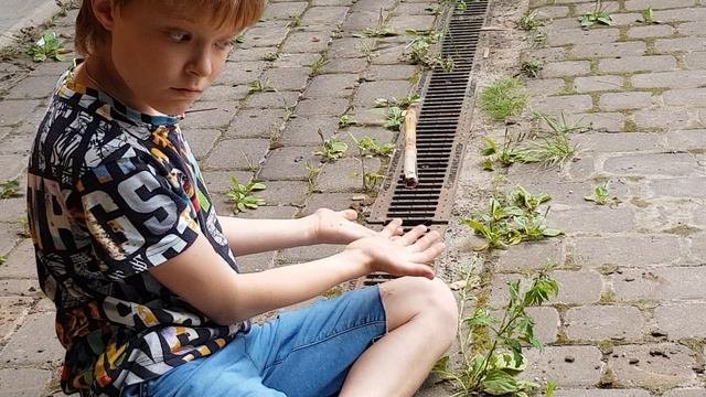 левитирующая палка или... нет?