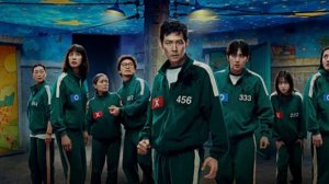 Играю в игру в кальмара в Роблоксе.