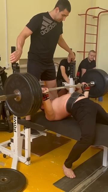150кг на 7 повторений #жим #профи #тяжелаяатлетика #спорт #зож #мотивация
