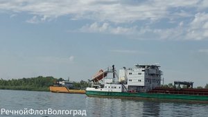 Теплоход ВОЛЖСКИЙ-9