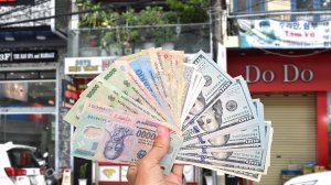 🇻🇳💰 Рассказываю и показываю на реальных цифрах, где выгодно менять валюту во Вьетнаме