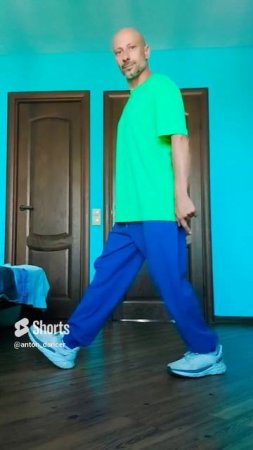УЧИМ САМУЮ ПРОСТУЮ КОМБИНАЦИЮ #shuffledance #dance #танцы #обучение