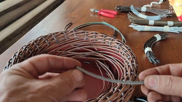 гнездо для аистов из ротанга