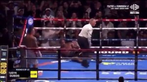 Появилось видео нокаута Усика в реванше с Дюбуа