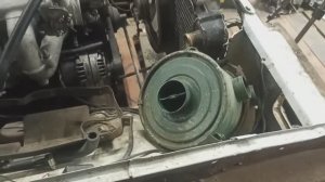 Это было умное решение на заводе Газ которое как всегда не прижилось. Про замену воздушного фильтра