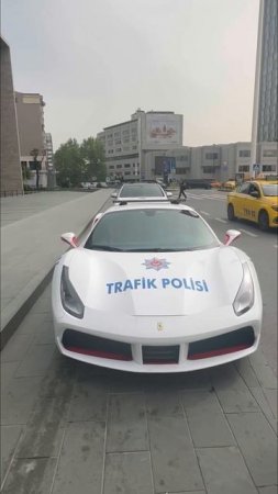 ДПС НА FERRARI В СТАМБУЛЕ.