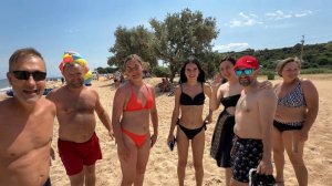 Говорят медузы и мазут в Темрюкском районе, а люди купаются и довольны Азовское море #Голубицкая