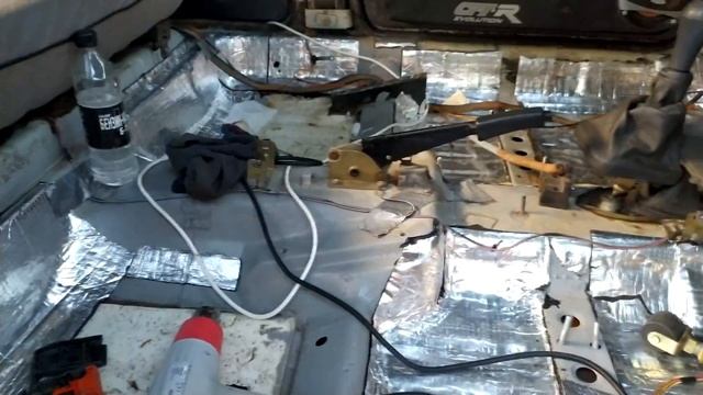 ШУМОИЗОЛЯЦИЯ сделай Сам ВСЕГO ЗА 25$ . ВАЗ 2114 . Сделал и ТИШИНА....И МУЗЬНЯ смотреть онлайн