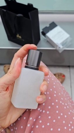 Banana Republic gardenia & cardamon