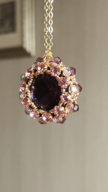 Как быстро сплести украшение из бисера #diy #украшенияскамнями #подвескаизбисера #handmade смотреть онлайн