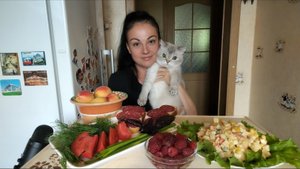 Мукбанг🦀Крабовый салат 🥗 Отвечаю на вопросы 🥰