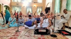 Ecstatic Kirtan in Russian community