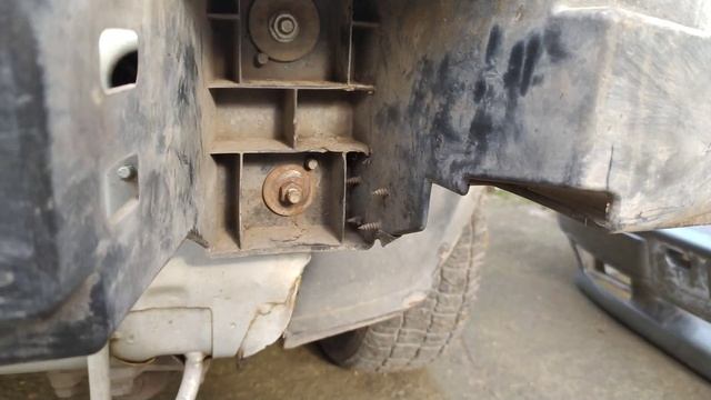 Как вытягивал сам себе морду на машине после удара Ваз 2114 Собрал морду почти всю смотреть онлайн