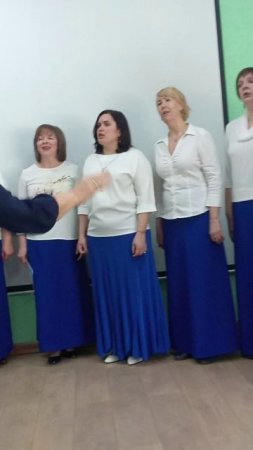 Песня: "Давайте желать добра..." (хор "Квинта")