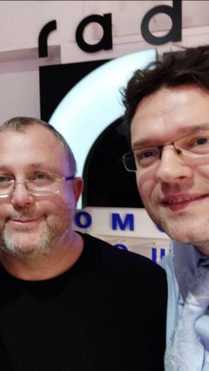 ВАСИЛИЙ ФЛЕЙШЕР В ГОСТЯХ ПРОГРАММЫ "ПЯТАЯ ДОРОЖКА" НА ЛАТВИЙСКОМ РАДИО ДОМСКАЯ ПЛОЩАДЬ LR-4.