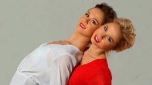 Украинские близняшки-порноактрисы избили полицейских в Москве